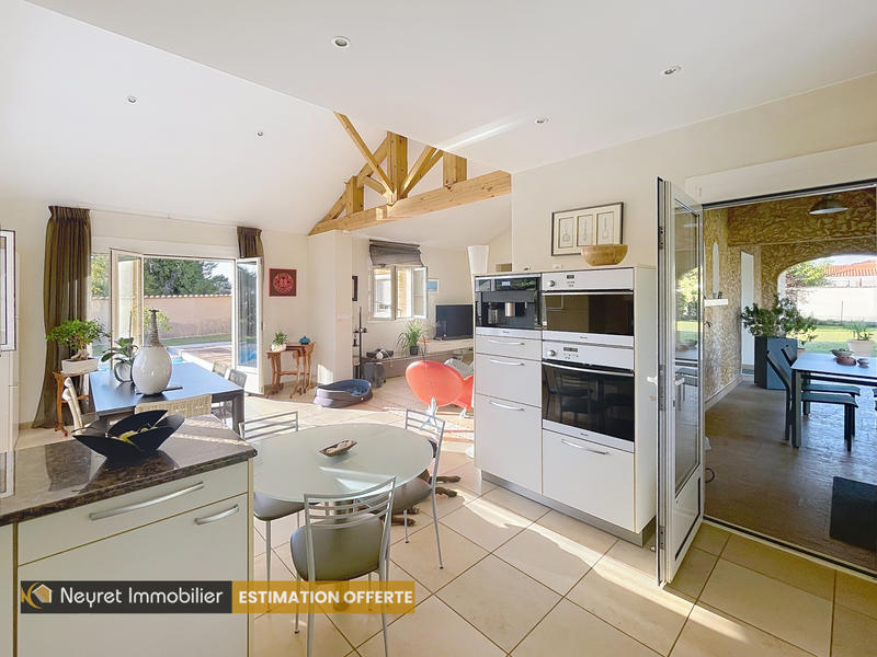 Maison - 175 m² - 7 pièces