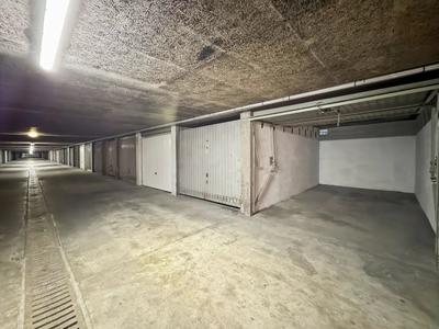 Parking / Garage - 14 m²