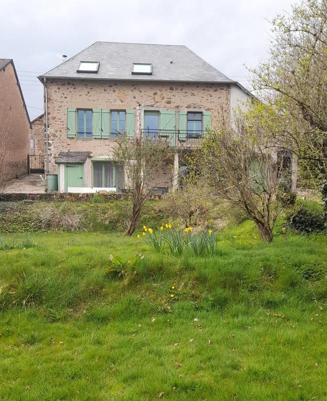 Maison en pierre - 165 m² - 7 pièces