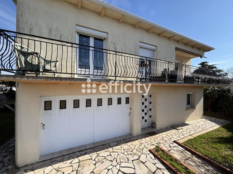 Villa - 260 m² - 10 pièces