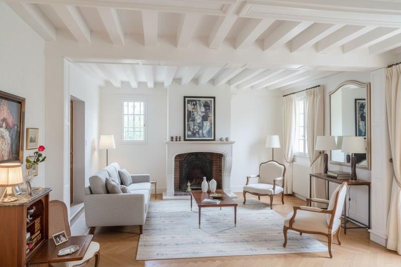 Maison - 274 m² - 7 pièces