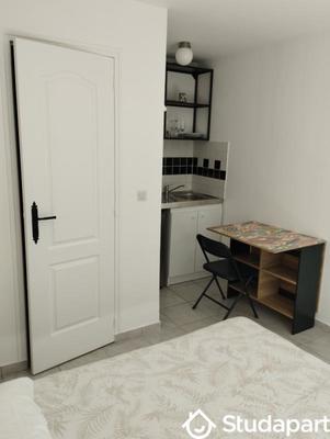 Chambre - 11 m² - 1 pièce