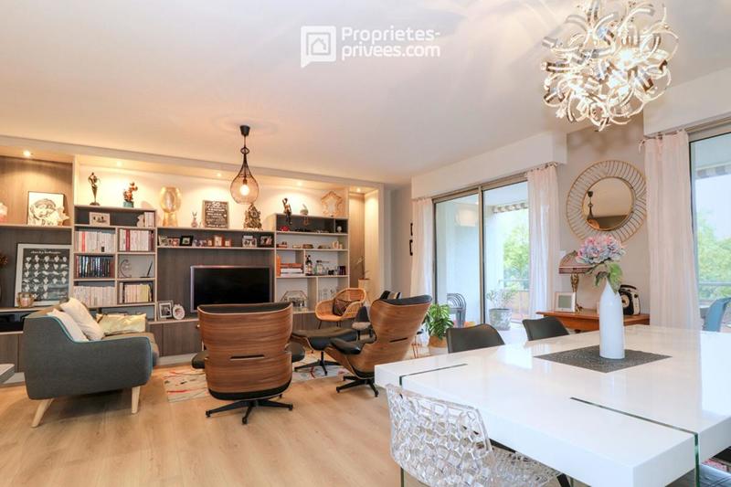 Appartement - 97 m² - 5 pièces