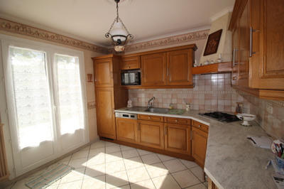 Maison - 92 m² - 6 pièces