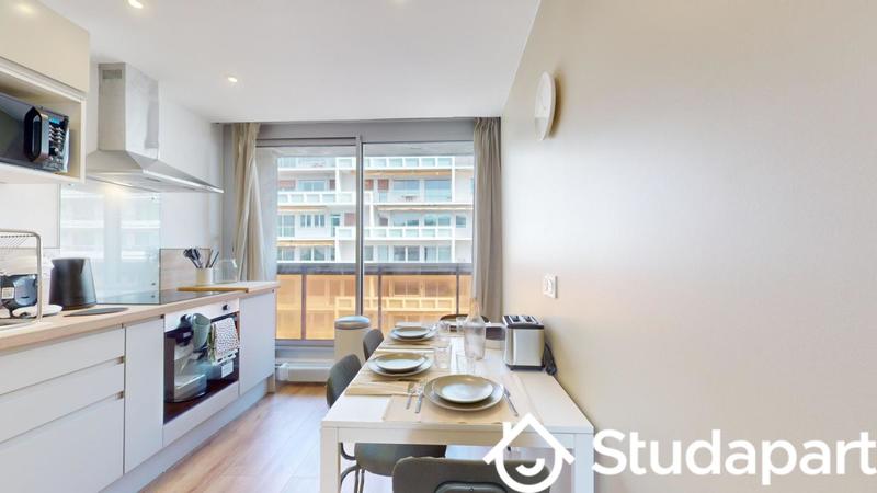 Chambre - 9 m² - 1 pièce