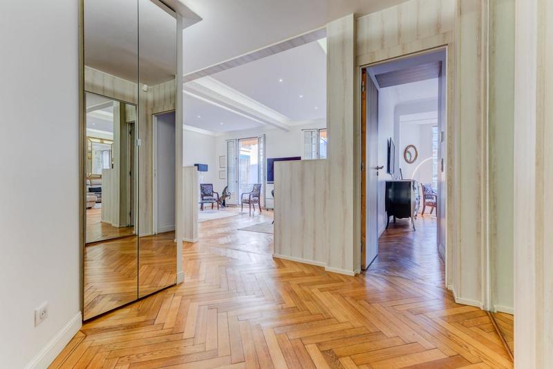 Appartement - 100 m² - 4 pièces