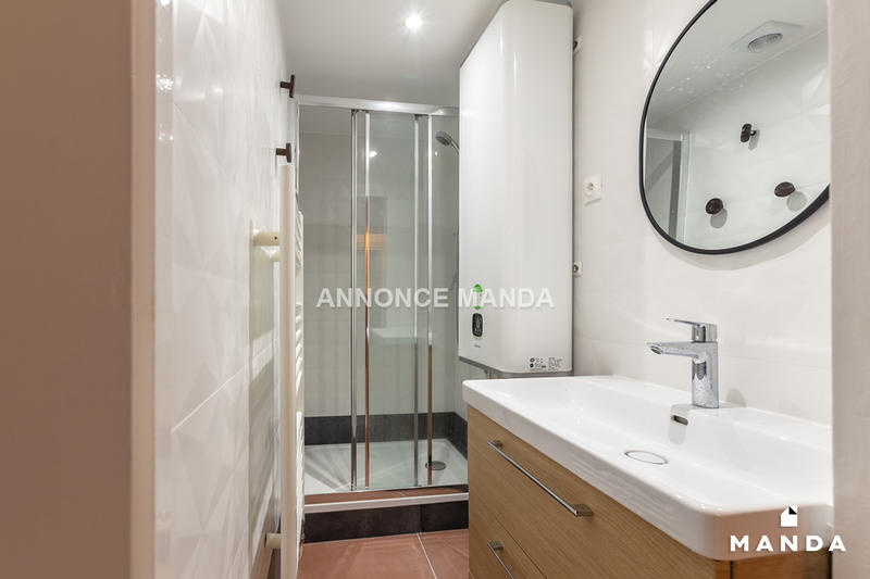 Chambre - 11 m² - 5 pièces