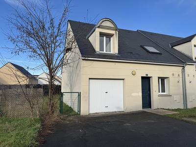 Maison - 95 m² - 5 pièces