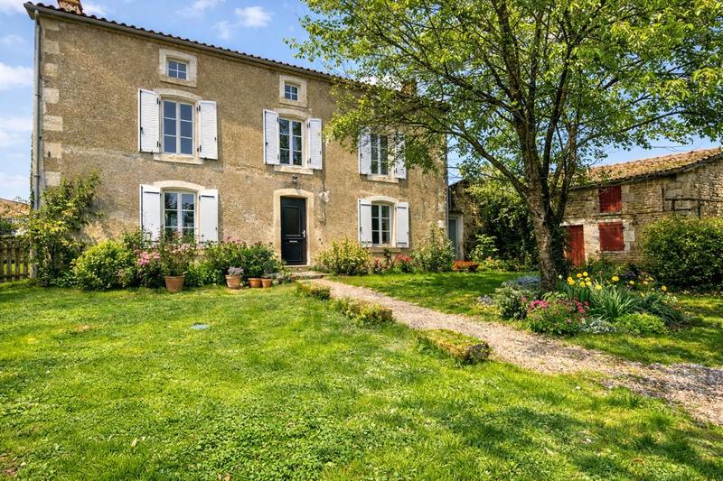 Maison - 175 m² - 8 pièces