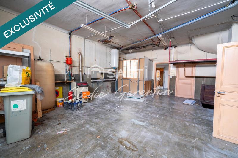 Maison - 140 m² - 5 pièces