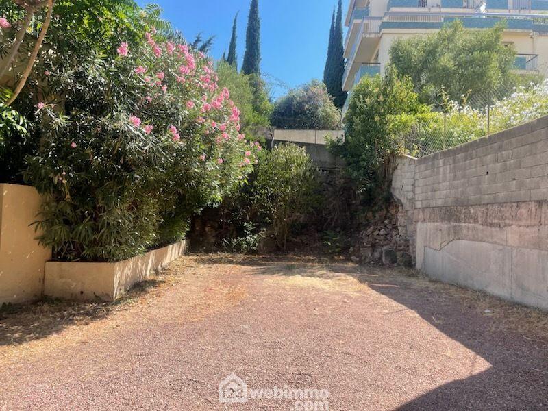 Maison - 185 m² - 8 pièces