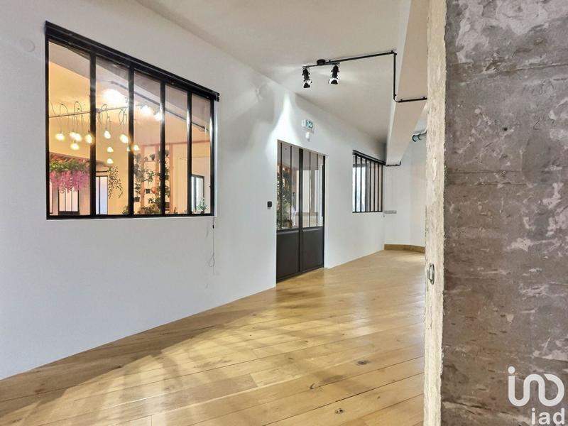 Local commercial - 217 m²