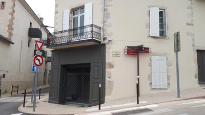 Local commercial - 126 m² - 4 pièces