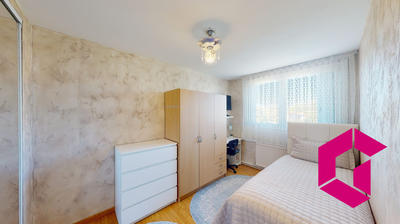 Appartement - 90 m² - 4 pièces