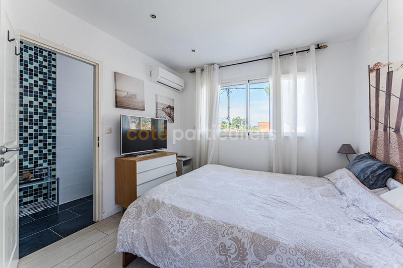 Maison - 350 m² - 11 pièces