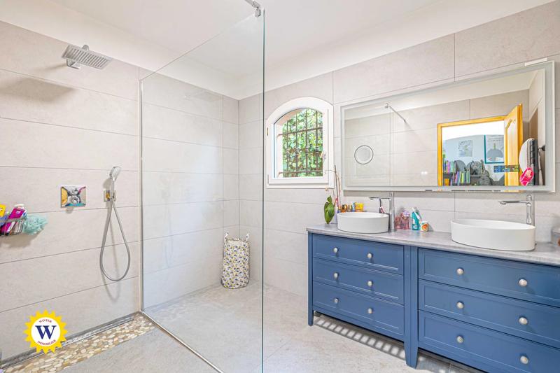 Villa - 350 m² - 8 pièces