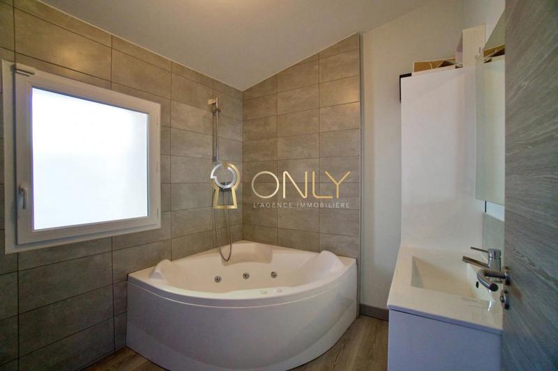 Maison - 226 m² - 6 pièces