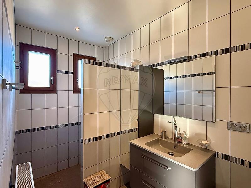 Maison - 96 m² - 4 pièces