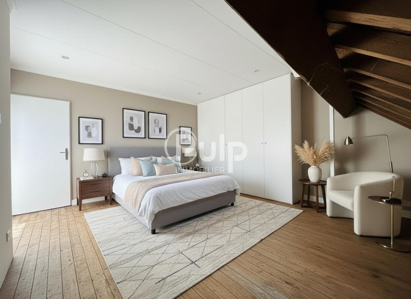 Maison - 122 m² - 6 pièces