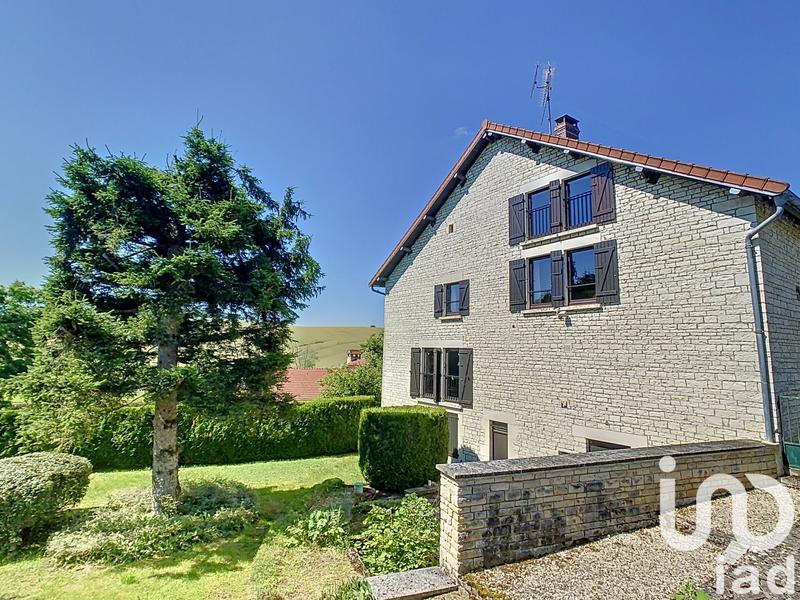 Maison - 357 m² - 2 pièces