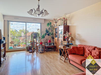 Appartement - 83 m² - 4 pièces