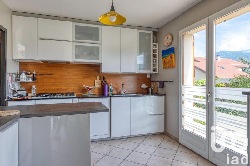 Maison - 99 m² - 5 pièces