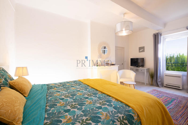 Maison - 201 m² - 5 pièces