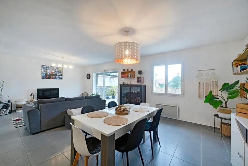 Maison - 97 m² - 4 pièces