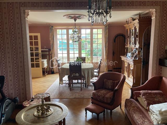 Maison de campagne - 242 m² - 10 pièces