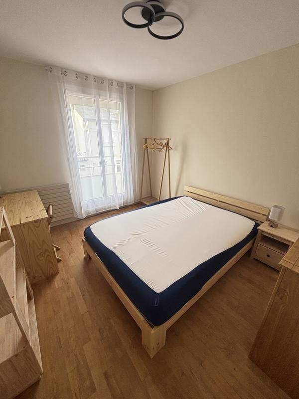 Appartement - 102 m² - 6 pièces