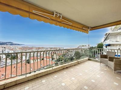 Appartement - 87 m² - 3 pièces