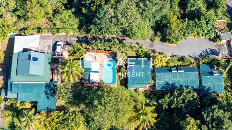 Maison - 367 m² - 11 pièces