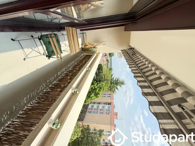 Chambre - 9 m² - 1 pièce