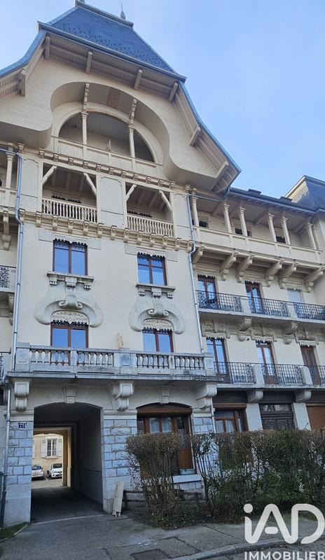 Appartement - 79 m² - 3 pièces