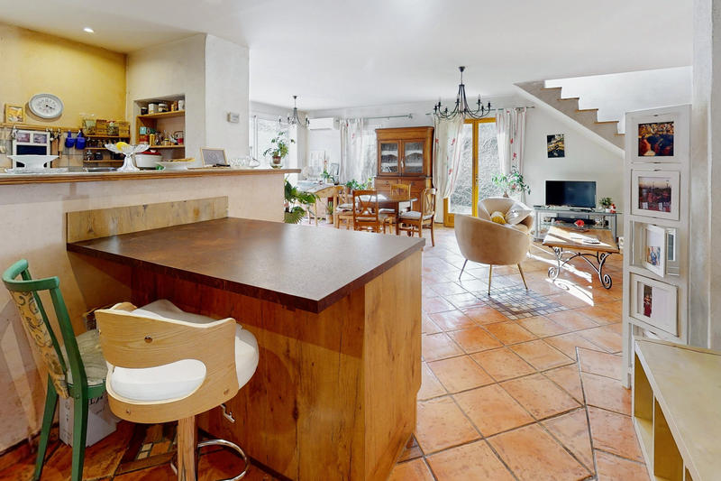 Maison - 160 m² - 5 pièces