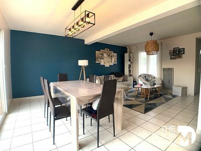 Maison - 97 m² - 4 pièces