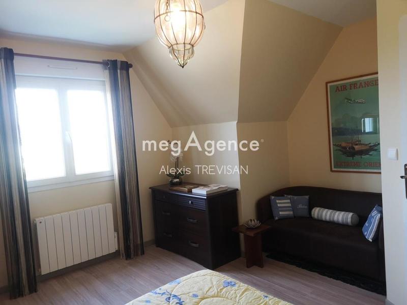 Maison - 143 m² - 8 pièces