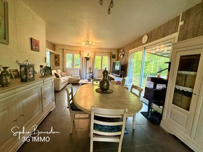 Maison - 131 m² - 6 pièces