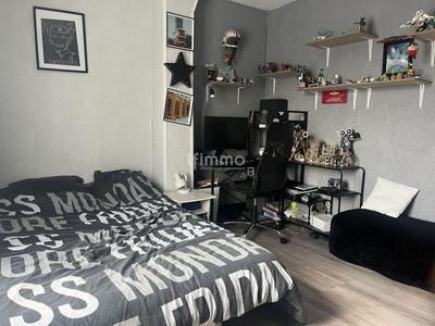 Maison - 164 m² - 8 pièces