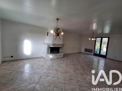 Maison - 99 m² - 5 pièces