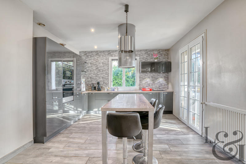 Maison - 110 m² - 4 pièces