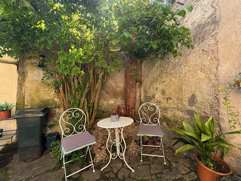 Maison - 335 m² - 14 pièces