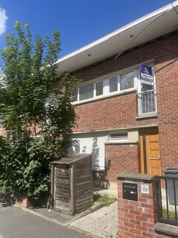 Maison de ville - 79 m² - 4 pièces