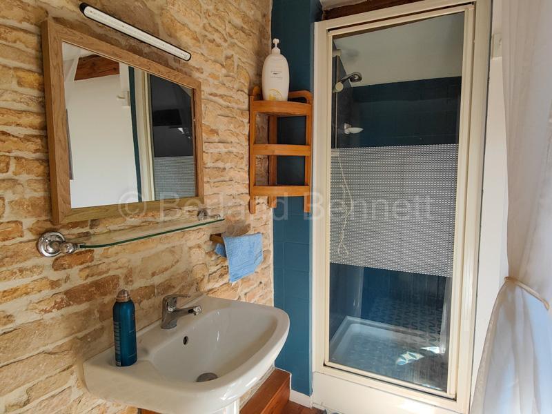 Maison en pierre - 211 m² - 9 pièces