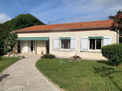 Maison - 100 m² - 8 pièces