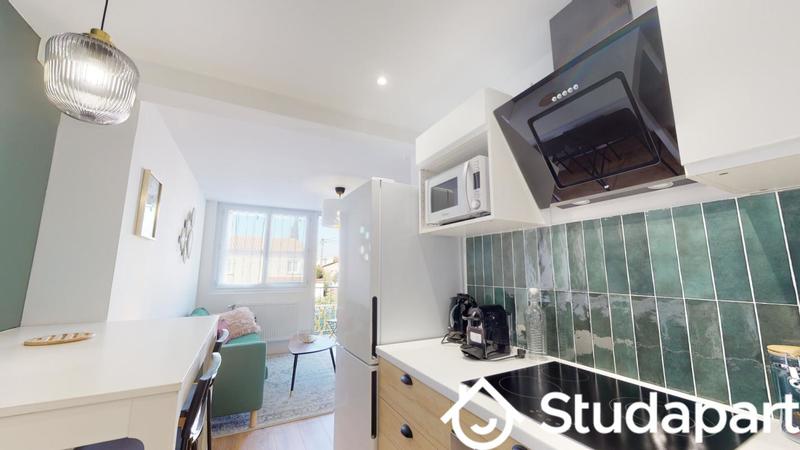 Chambre - 10 m² - 1 pièce