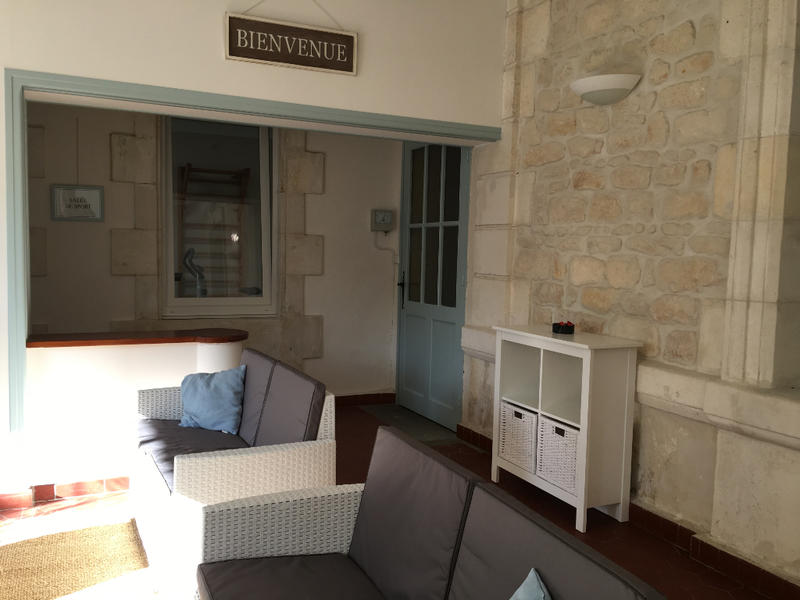 Maison - 847 m² - 36 pièces