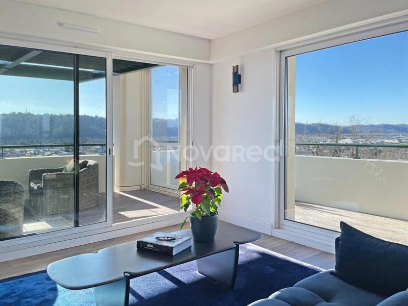 Appartement - 140 m² - 4 pièces