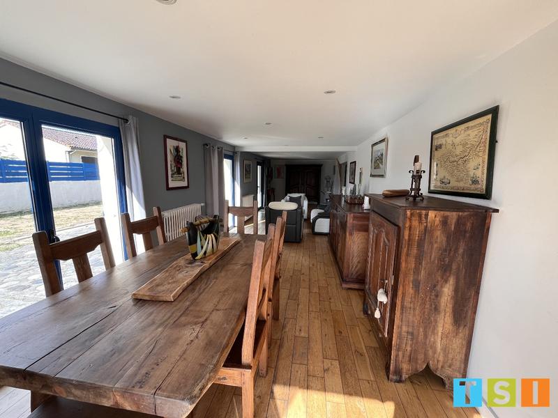 Maison - 151 m² - 6 pièces