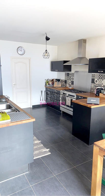 Maison - 120 m² - 5 pièces